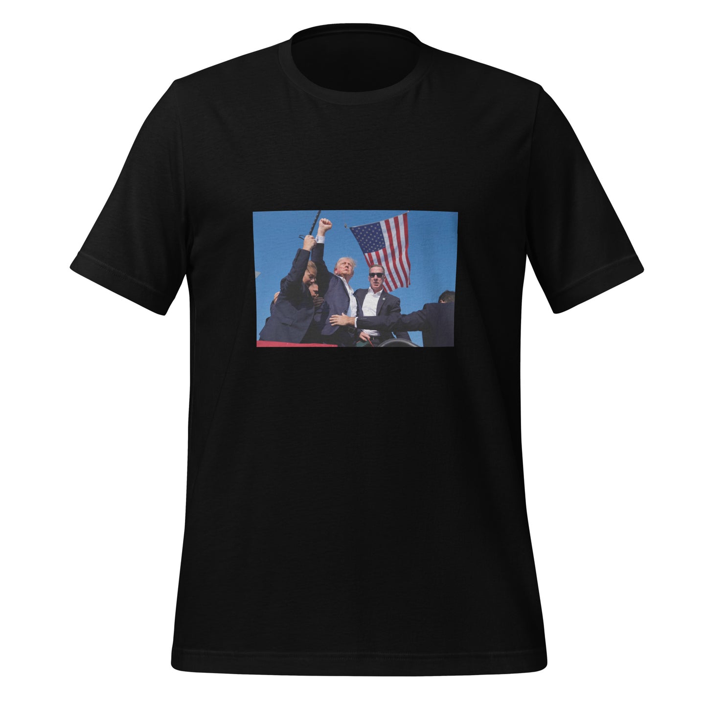 TRUMP RISES TEE